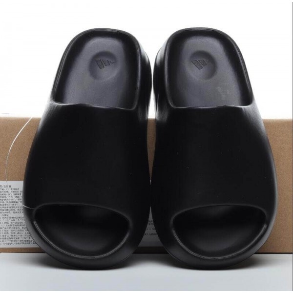 Yeezy Slide Resin Black