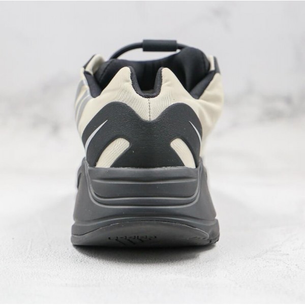 Yeezy Boost 700 MNVN Gray
