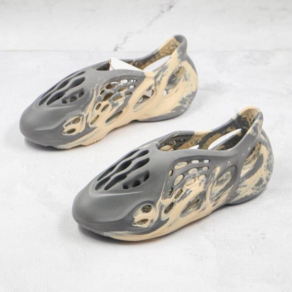Yeezy Foam Runner MXT Cream Clay