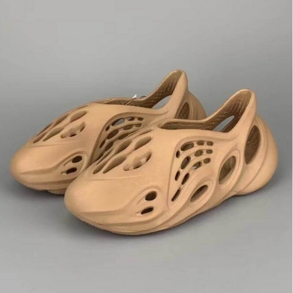 Yeezy Foam Runner Ochre Slippers