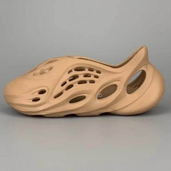 Yeezy Foam Runner Ochre Slippers