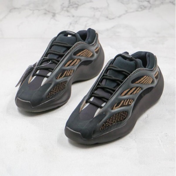Yeezy 700 V3 Eremiel
