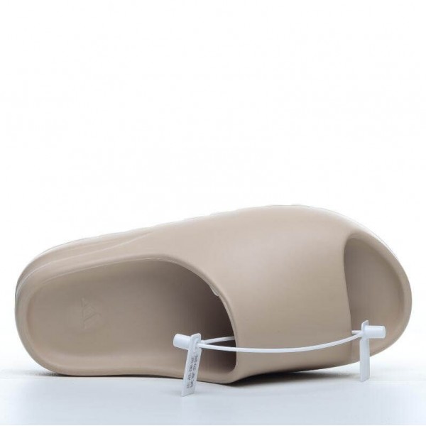 Kanye West x Yeezy Slide Resin