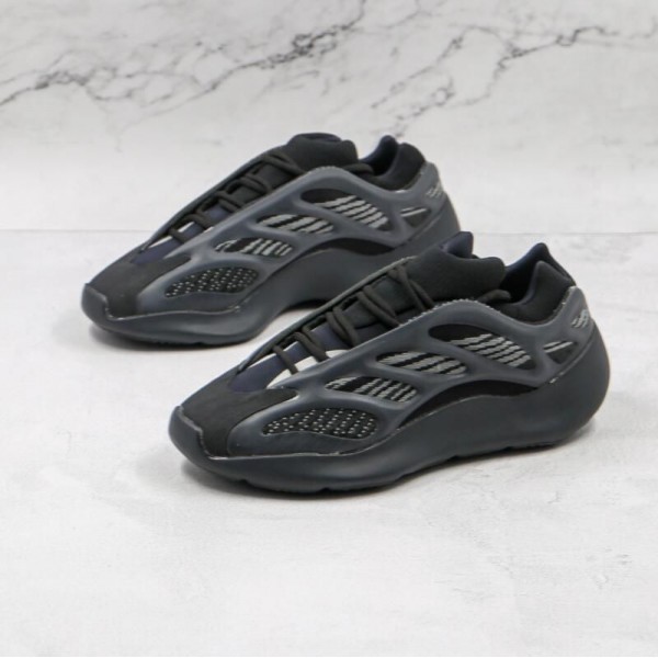 Yeezy 700 V3 Alvah